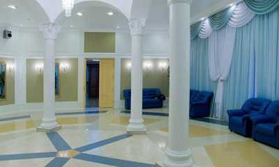 Entrance hall commercial window treatments