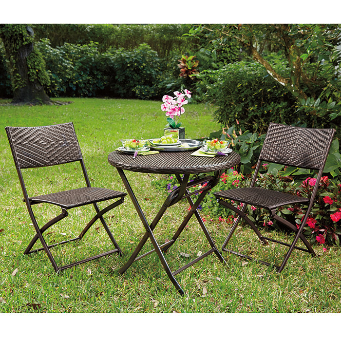 4. round table slim folding chairs