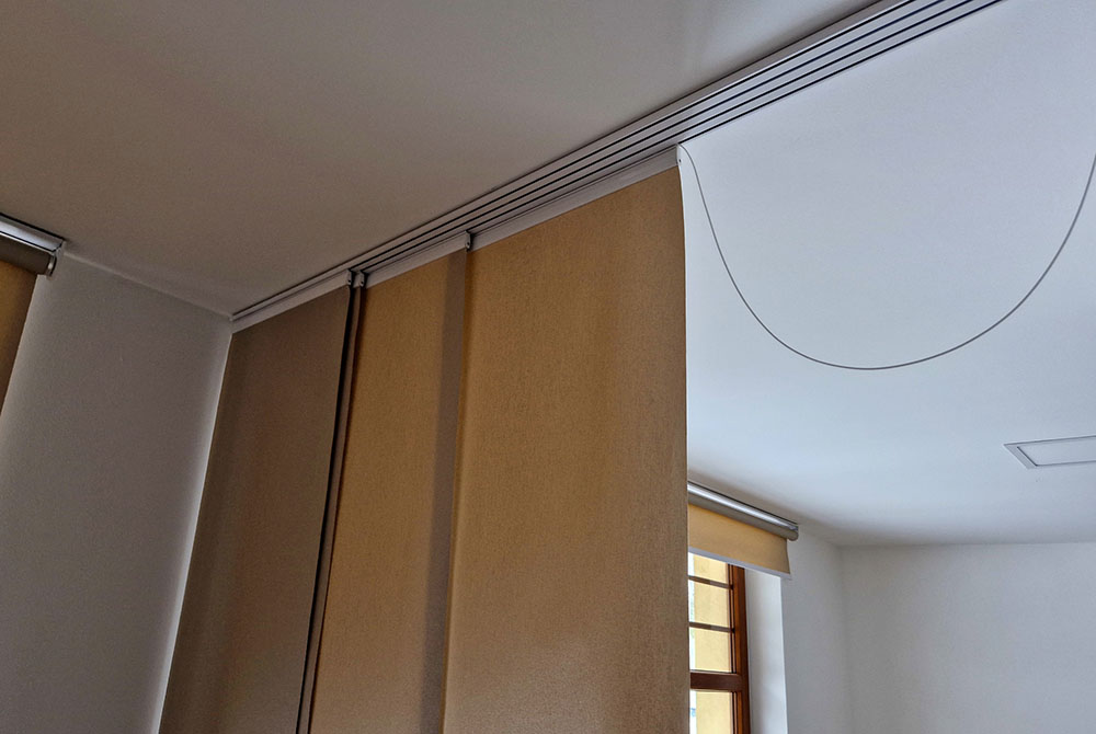 panel tracks mississauga