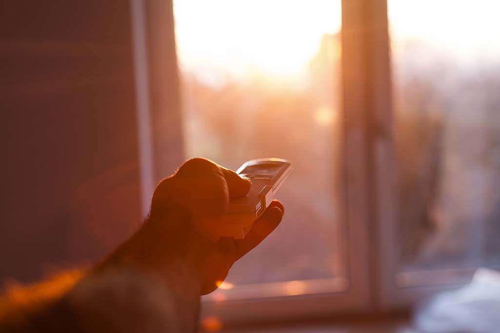 automatic window shades and blinds