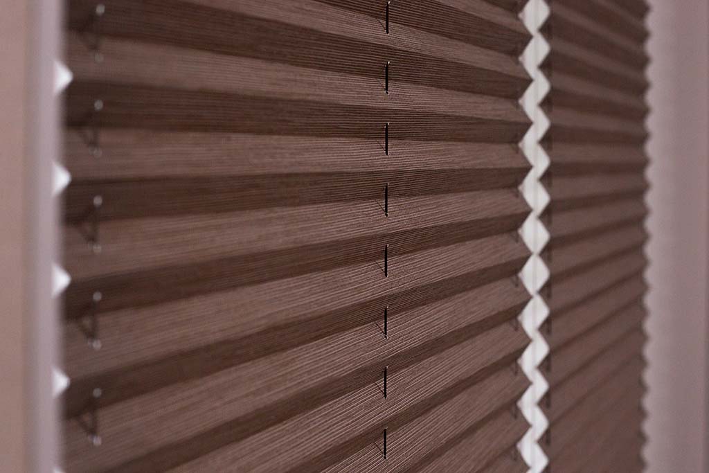 motorized pleated blinds