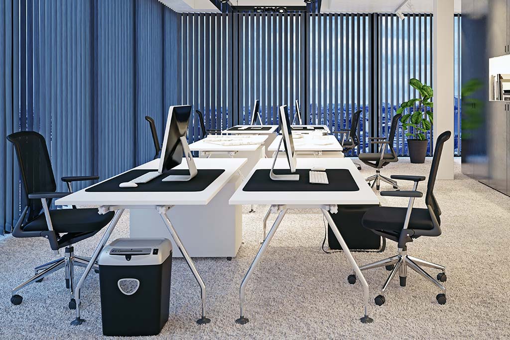 motorized room darkening blinds